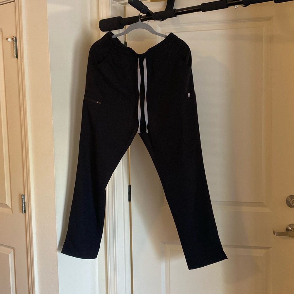 High waisted Yola Fig scrubs